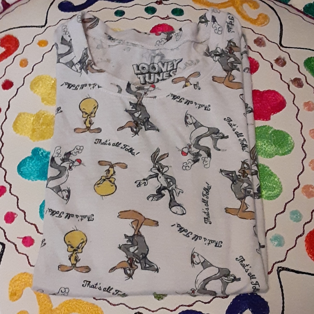 Looney tunes tshirt